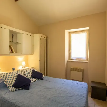 Maison 2 Ch. Proche Sarlat, Terrasse Et Nature, Ideale Pour Familles - Fr-1-616-16 Holiday home